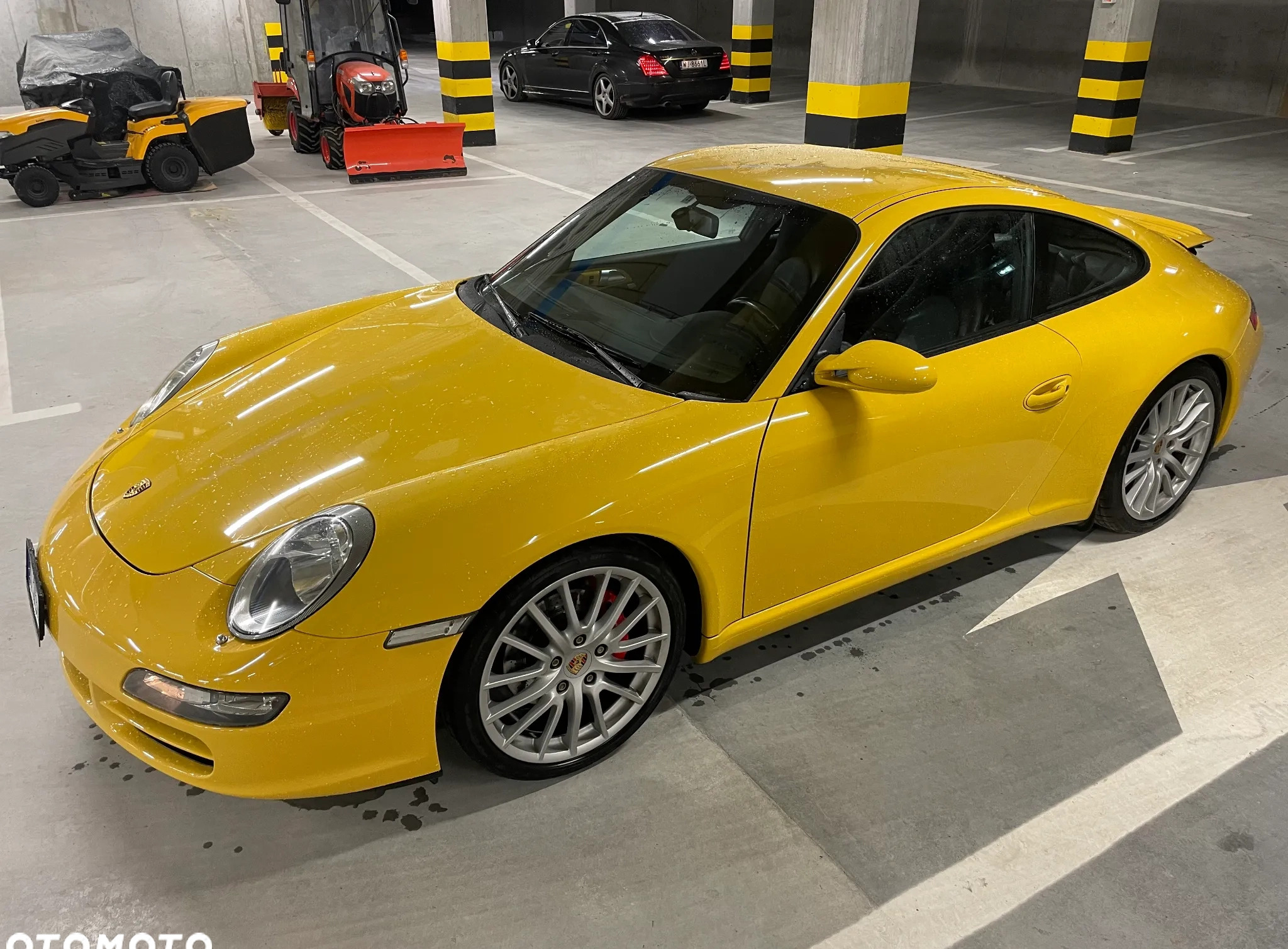 Porsche 911 cena 209000 przebieg: 93000, rok produkcji 2005 z Warszawa małe 781